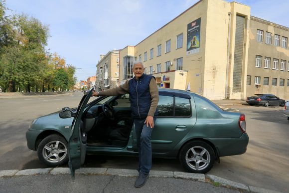 Автошкола Віраж інструктор з водіння в Харкові практичні заняття